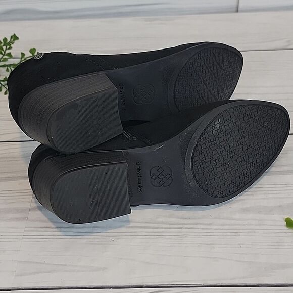 Daisy Fuentes Wrena Ankle Booties Black Faux Suede Womens Size 7M - Picture 8 of 9